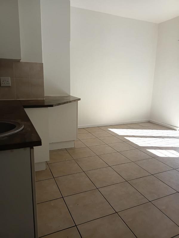 To Let 1 Bedroom Property for Rent in Plumstead Western Cape